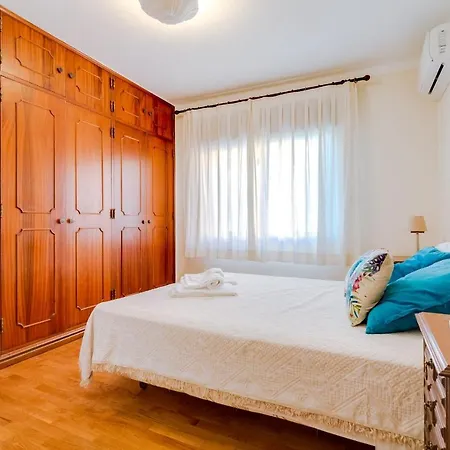 Lovelystay - Mimi Holiday home *